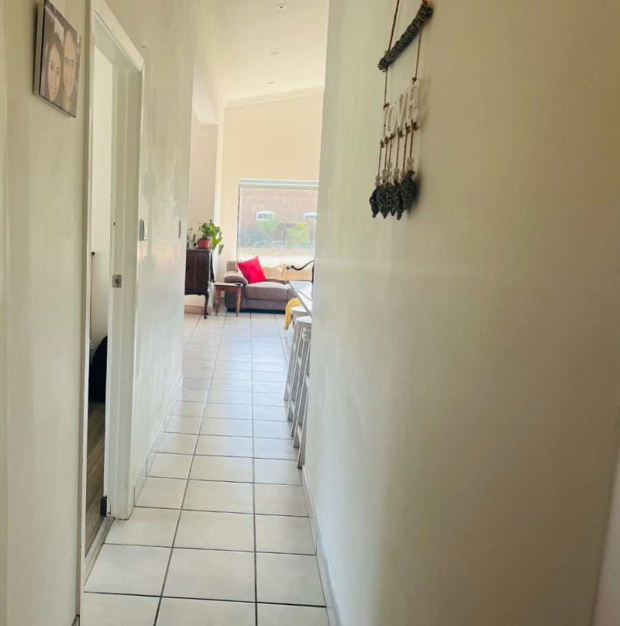 2 Bedroom Property for Sale in Island View Western Cape